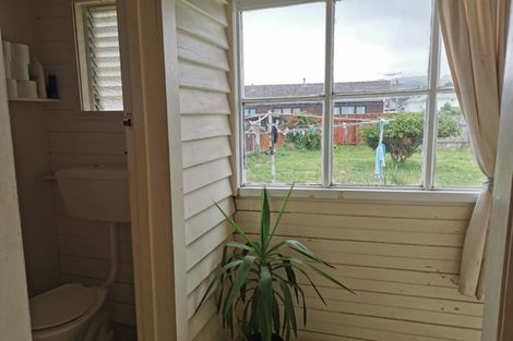 Photo of property in 37 Bay Street, Petone, Lower Hutt, 5012