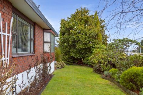 Photo of property in 5 Clarke Grove, Richmond Heights, Taupo, 3330