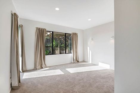 Photo of property in 14b Kestrel Heights, Arkles Bay, Whangaparaoa, 0932