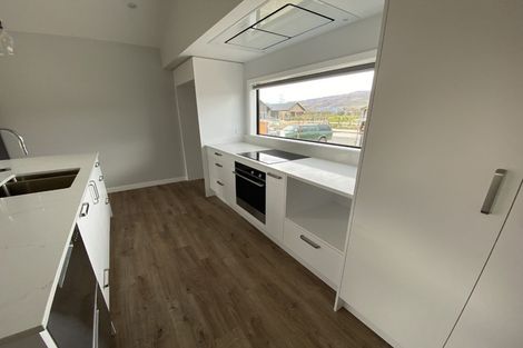 Photo of property in Wooing Tree Vineyard Ltd, 5 Blondie Drive, Cromwell, 9310