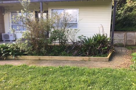 Photo of property in 2/49 Maungaraki Road, Korokoro, Lower Hutt, 5012