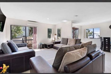 Photo of property in 1/44 Becroft Drive, Forrest Hill, Auckland, 0620