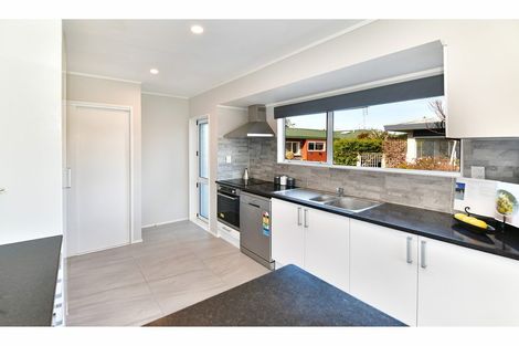Photo of property in 34a Lakeside Drive, Orewa, 0931