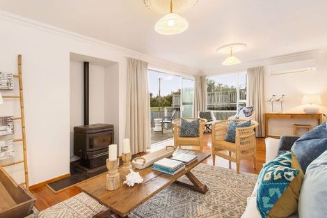 Photo of property in 389 Estuary Road, South New Brighton, Christchurch, 8062