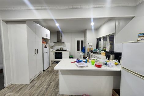 Photo of property in 13 Great South Road, Papatoetoe, Auckland, 2025