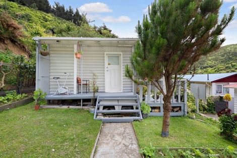 Photo of property in 147 Happy Valley Road, Owhiro Bay, Wellington, 6023