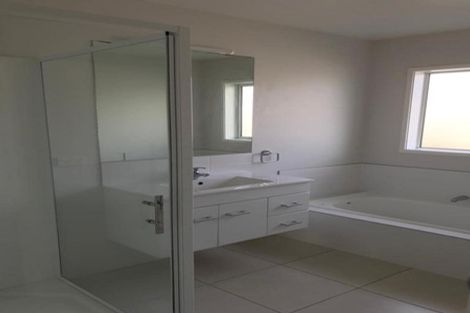 Photo of property in 15a Caldera Close, Pyes Pa, Tauranga, 3112