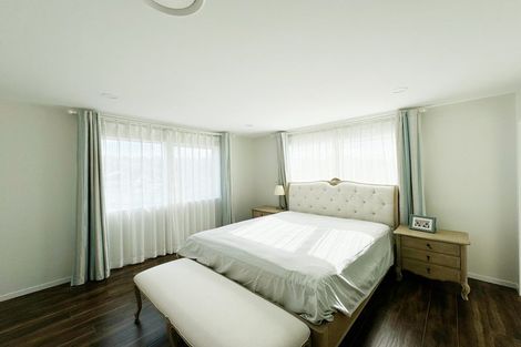 Photo of property in 3 Para Close, Fairview Heights, Auckland, 0632