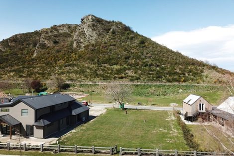 Photo of property in 7 Flynn Lane, Arrowtown, 9302