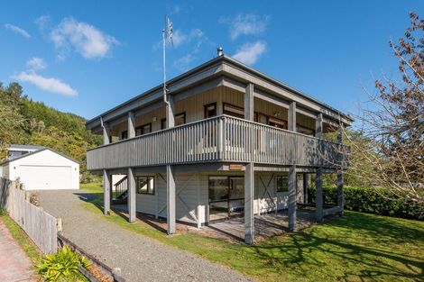 Photo of property in 32 Aoturoa Avenue, Rotoiti Forest, Rotorua, 3074