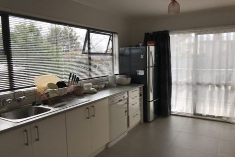 Photo of property in 16 Blease Street, New Lynn, Auckland, 0600