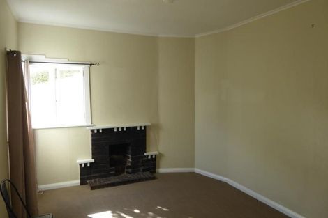 Photo of property in 10 Cavendish Square, Strathmore Park, Wellington, 6022