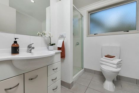 Photo of property in 63a Salisbury Road, Birkdale, Auckland, 0626