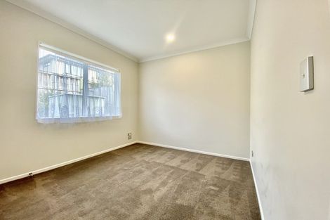 Photo of property in 28 Drumbuoy Drive, Flat Bush, Auckland, 2019