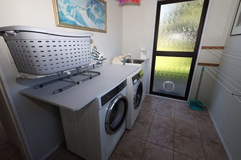 Photo of property in 10 Kiriwai Place, Matua, Tauranga, 3110