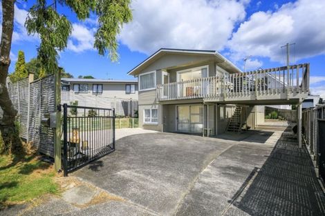 Photo of property in 1/91 Bond Crescent, Forrest Hill, Auckland, 0620
