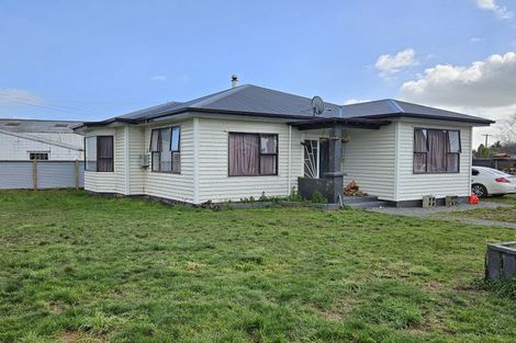 Photo of property in 4 Main Road, Clinton, 9534