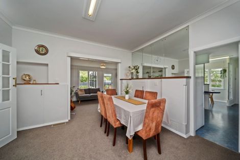 Photo of property in 14 Dives Avenue, Hawera, 4610
