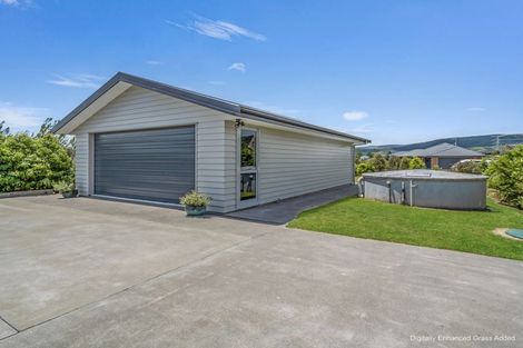 Photo of property in 17 Westwood Drive, Aokautere, Palmerston North, 4471