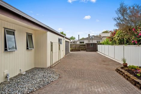Photo of property in 28 Iles Road, Lynmore, Rotorua, 3010