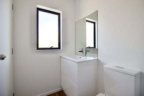 Photo of property in 111a Lancaster Road, Beach Haven, Auckland, 0626