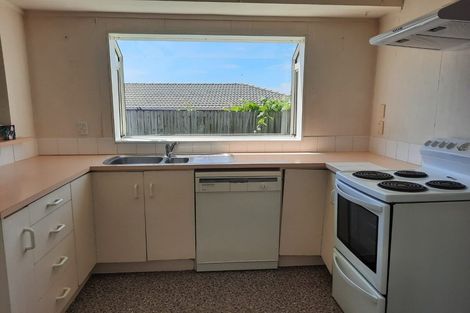 Photo of property in 9 Shenton Place, Burswood, Auckland, 2013