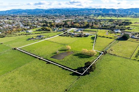 Photo of property in 3236 State Highway 2, Clareville, Carterton, 5713