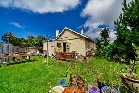 Photo of property in 46 Waihi Road, Hawera, 4610