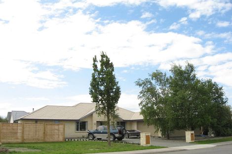 Photo of property in 100 Johns Road, Rangiora, 7400