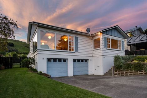 Photo of property in 10 Harbour View Terrace, Cass Bay, Lyttelton, 8082