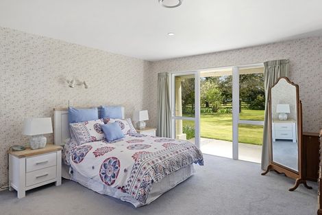 Photo of property in 100 School Road, Yaldhurst, Christchurch, 7676