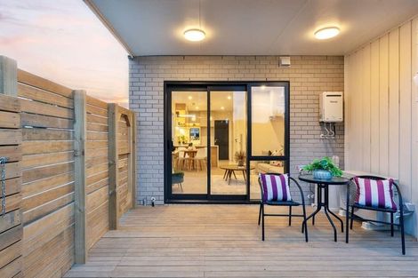 Photo of property in 2/95 West Tamaki Road, Glen Innes, Auckland, 1072