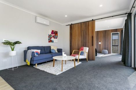 Photo of property in 3/213 Thornton Road, Cambridge, 3434