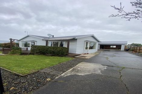 Photo of property in 101 Hillcrest Drive, Kelvin Grove, Palmerston North, 4414