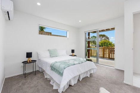 Photo of property in 298a Sunset Road, Windsor Park, Auckland, 0632