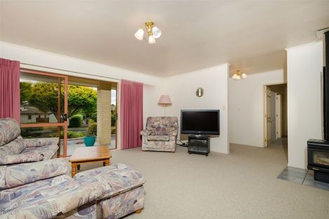 Photo of property in 24 Sunny Crescent, Huapai, Kumeu, 0810