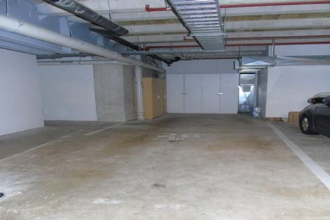 Photo of property in Montreaux Apartments, 8d/164 The Terrace, Wellington Central, Wellington, 6011