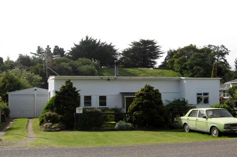 Photo of property in 3 Caversham Road, Westmere, Whanganui, 4501