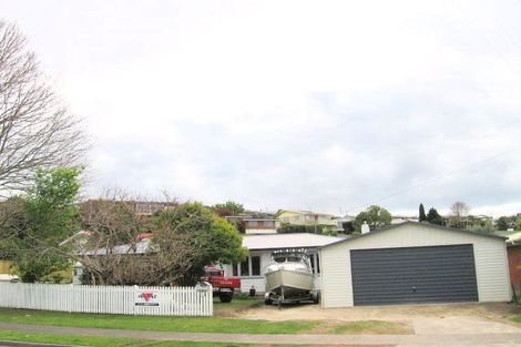 Photo of property in 17 Lynwood Place, Brookfield, Tauranga, 3110