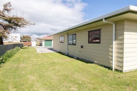 Photo of property in 1a-5d Hale Place, Ngatea, 3503