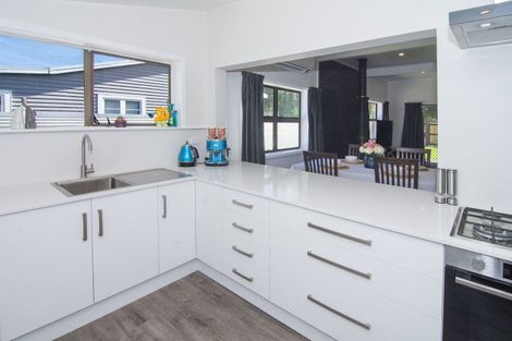 Photo of property in 25 Clifton Avenue, Carterton, 5713