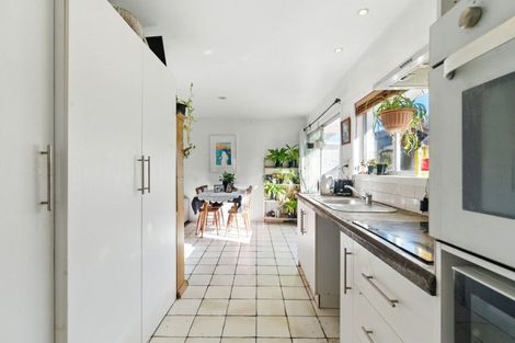 Photo of property in 271 Oceanbeach Road, Mount Maunganui, 3116