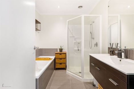 Photo of property in 20 Teal Way, Hobsonville, Auckland, 0616