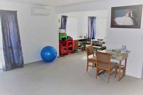 Photo of property in 1/13 Greenstone Place, Clover Park, Auckland, 2019