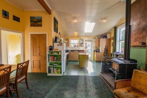 Photo of property in 21 Peel Street, Lawrence, 9532