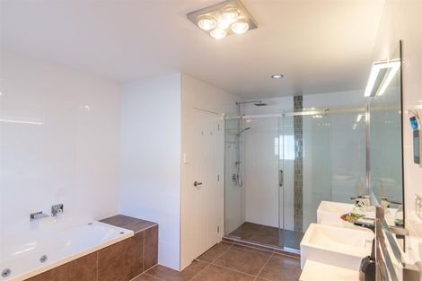 Photo of property in 45 Rosewell Crescent, Flat Bush, Auckland, 2019