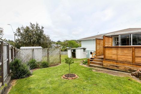 Photo of property in 117 Awanui Street, Merrilands, New Plymouth, 4312