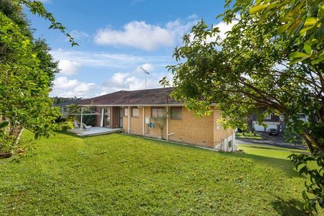 Photo of property in 4 Mosman Place, Chatswood, Auckland, 0626