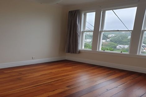 Photo of property in 47 Fairview Crescent, Kelburn, Wellington, 6012