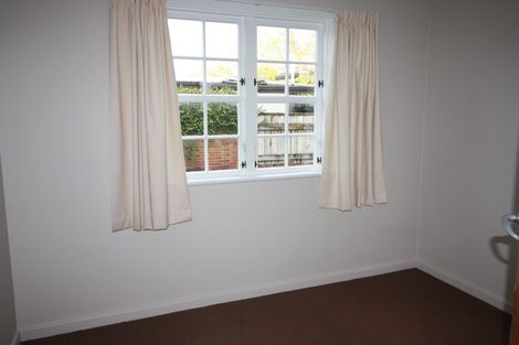 Photo of property in 24 Surrey Crescent, Hokowhitu, Palmerston North, 4410